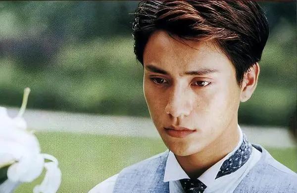 陈坤儿子23岁了 恋情曝光引关注