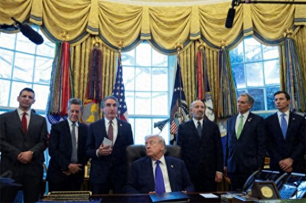 “美国稀土库存仅剩两个月，中国谈判筹码再 1”