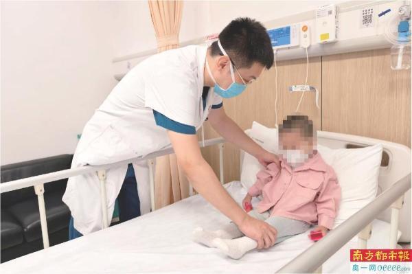 幼童颅内“鸡蛋”大的肿瘤成功切除