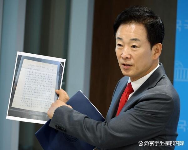 韩多名议员提议研究女性征兵制