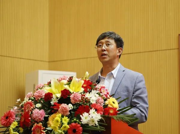 山东外事职业大学社科联正式成立，常务校长刘先义当选首任主席
