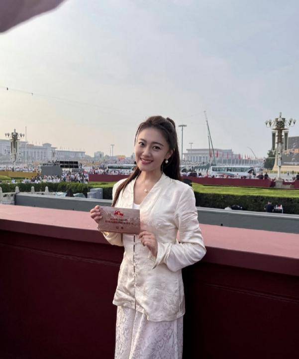 郑钦文谈观礼阅兵感受：非常震撼，身为中国人特别幸福、骄傲 奥运冠军的庄重与感动