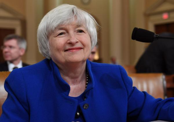 英国首相斯塔默现身北京三里屯 非正式外交破冰