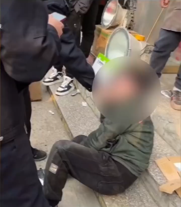 男子猥亵9岁女童被当场抓获 曾两次被判刑