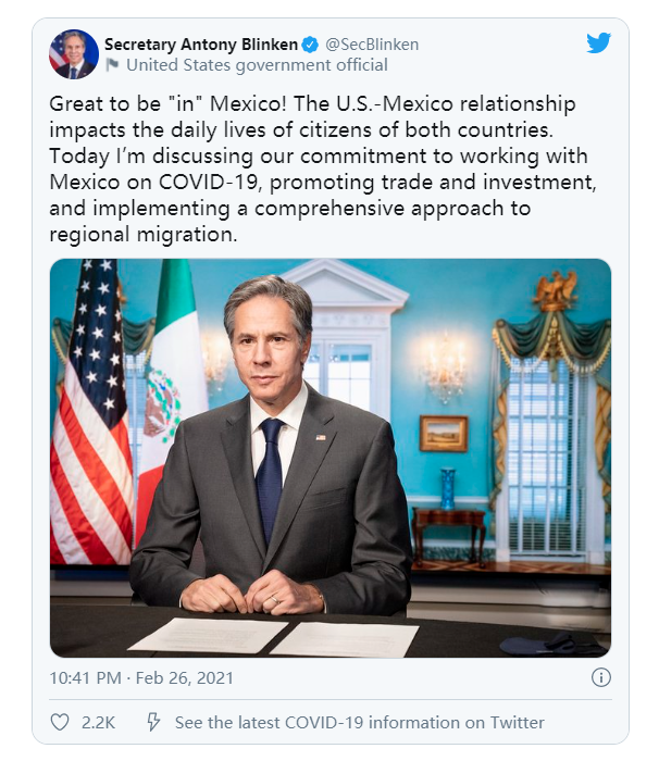 美国务卿展示倒挂的墨西哥国旗 墨记者懵了