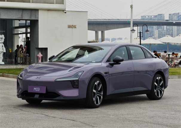 小鹏MONA M03实车曝光 年度改款亮点多