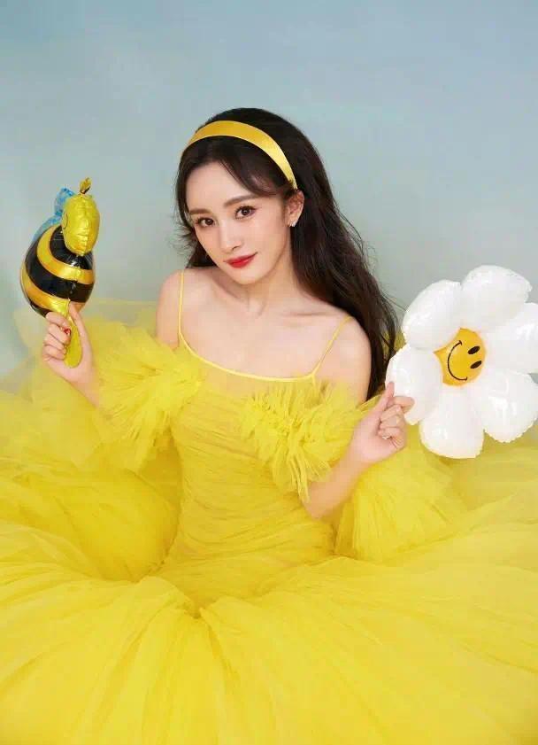 小糯米近照曝光引热议港媒盛赞她清丽脱俗像杨幂