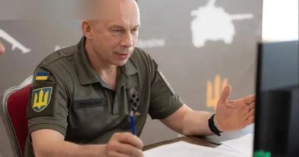 红军城迎来决战时刻，泽连斯基誓言拒绝让步 前线真相浮出水面