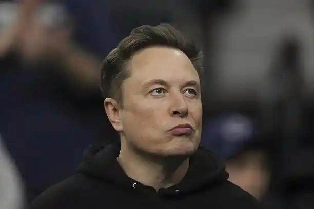 唐驳虎：马斯克重返白宫很低调 利益驱动的暂时配合