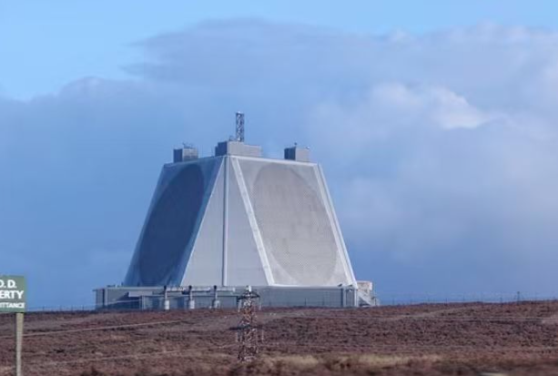 回顾美以联手突袭伊朗首日:作战样式有何特点?伊朗反击情况如何?