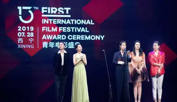 老戏骨喊话高层加薪，多位网友为TVB发声