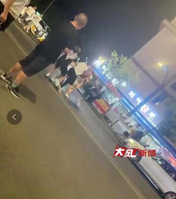 21岁男子见女网友被捅6刀身亡 家属：凶手系女子前男友！