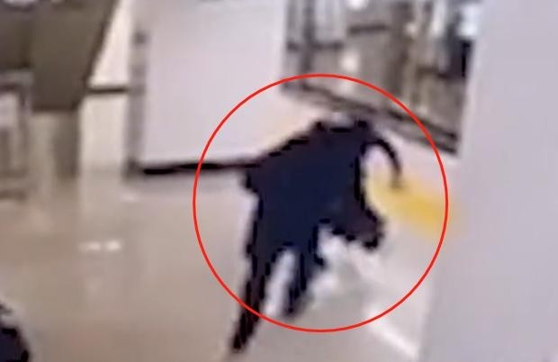 沈阳警方通报地铁九号线伤人案 房产纠纷杀死前妻