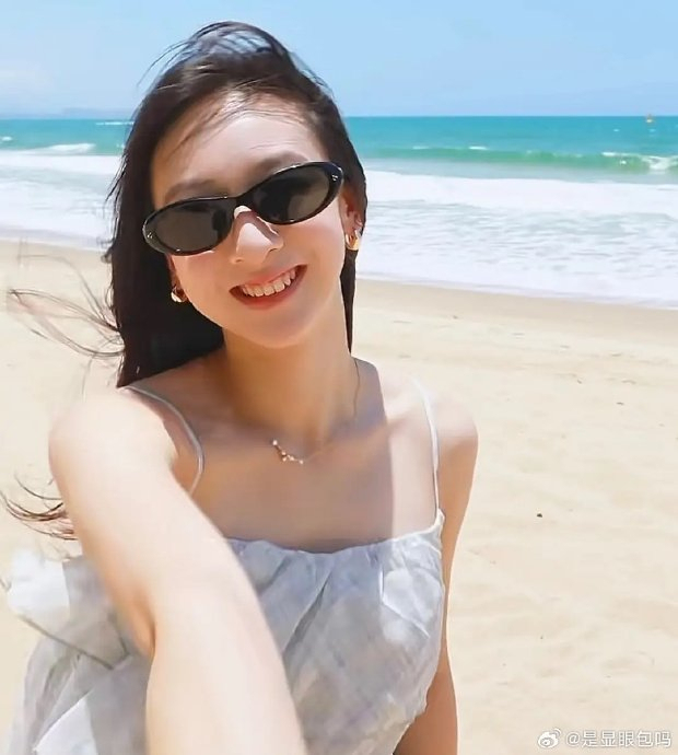 田亮女儿森碟有驾照了 开车技术获网友点赞