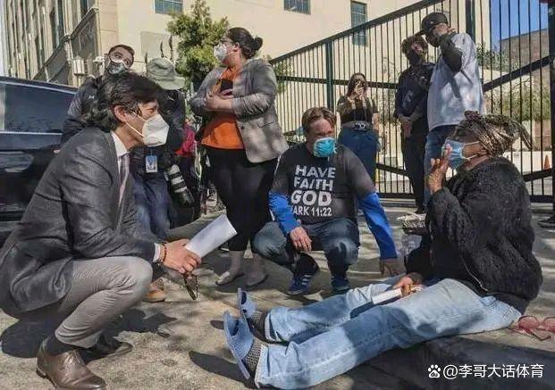 博主深度解读美国“斩杀线” 中产脆弱性引热议