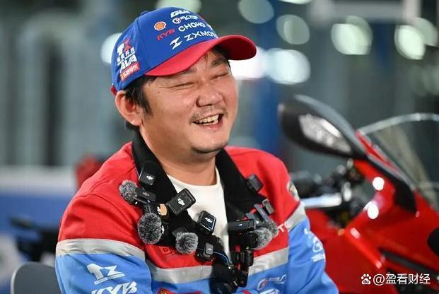 张雪机车首次参加广交会被围堵 国际买家争相洽谈合作