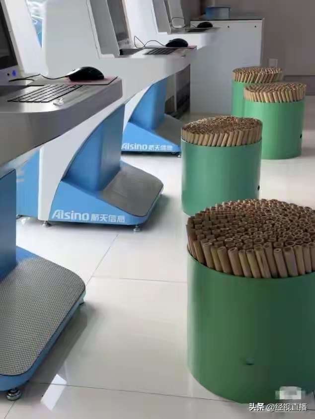 zoty中欧当地回应税务局凳子被指形似刑具 办公设施引热议