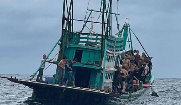 柬埔寨沉船事故再有9人获救 渔船共搭载41名中国公民