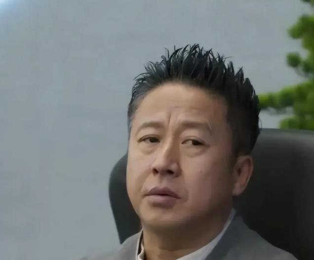 凡人歌：直到秦玲玲获刑三年，终于懂秦峰扮猪吃老虎多可怕