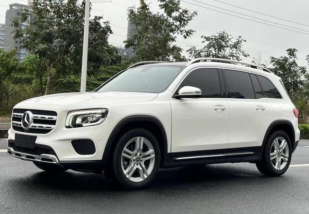 当年新车30多万，如今13.98万的奔驰 GLB怎么样？