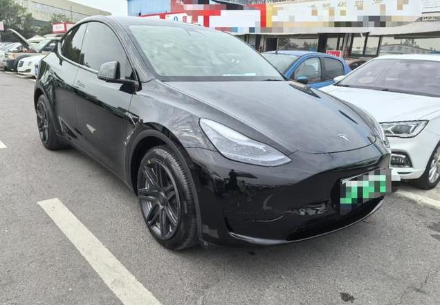 不到17万拿下 22款特斯拉Model Y 后轮驱动版