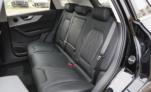 红旗首款B级豪华SUV，新红旗HS5上市，新增玄影版！