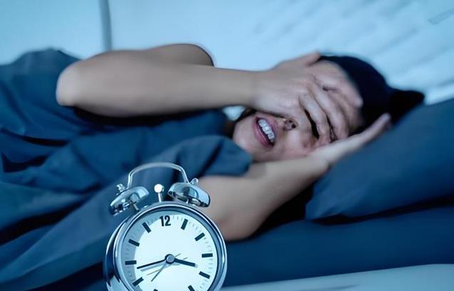几点睡才算熬夜？很多人其实都想错了，不是11点也不是12点