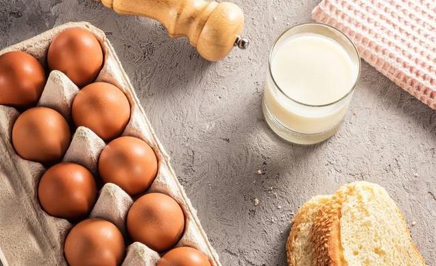 多吃面条对“胰岛”不好?提醒:若想降血糖,平时少吃5种食物