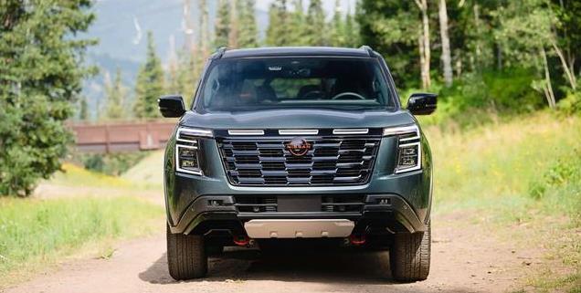 日产真正的杀手锏!43万起,车长超5米3,3.5T 奔驰9AT 空气悬架