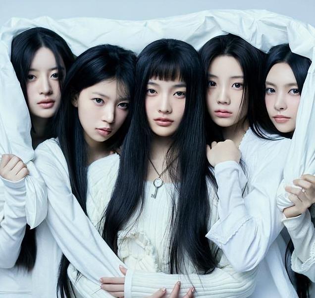 2025年K-pop新星崛起！7支女团引领潮流，全球舞台争夺战激烈！