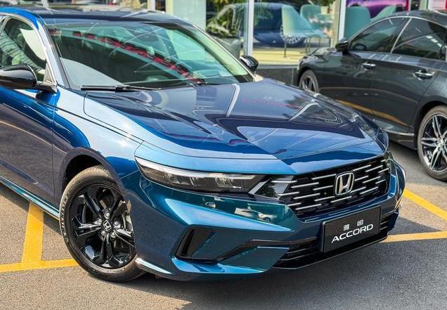 2025款本田雅阁换新颜！全新设计 接近5米车身，能否超越帕萨特？