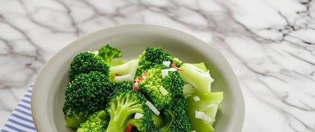 焯水不只是“煮一煮”，这6类食材你真的知道怎么做吗？