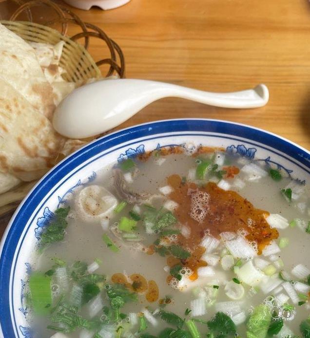 濮阳美食探秘：这些地道美味你绝不能错过！吃上一口，瞬间爱上！