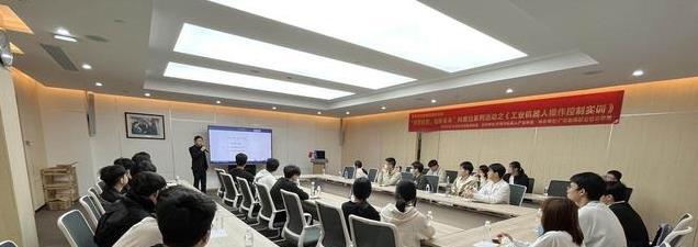 东莞智能制造加速：工业机器人实训提升技能水平，助力产业升级！