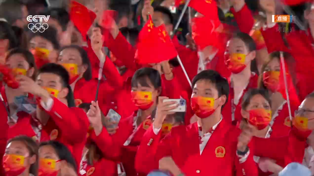 中国红”来了！奥运会中国体育代表团入场