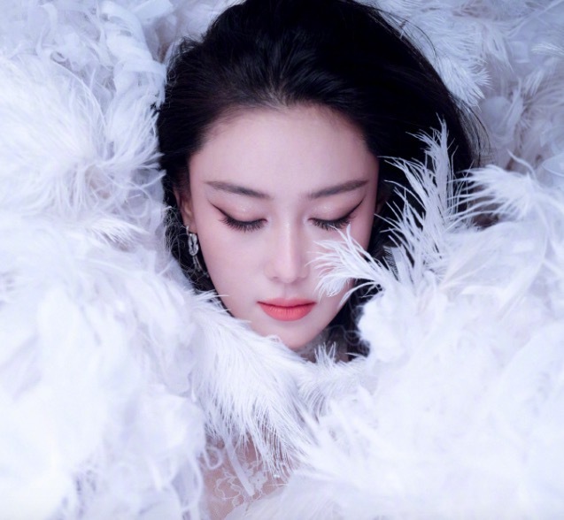 张馨予化妆师火了 一个复原妲己,一个打造狐妖