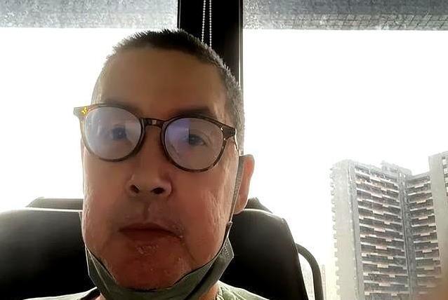 向佐推掉综艺陪娃，郭碧婷准点接送，豪门生活却接地气？