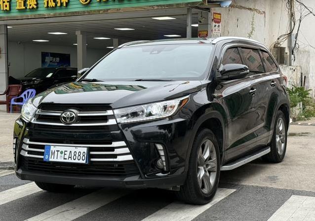 13万公里汉兰达仅13.68万，空间超大7座SUV，值不值得买？