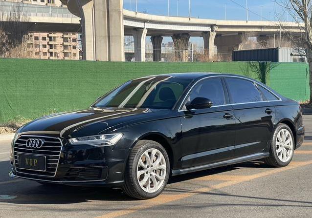 11万公里奥迪A6L仅12万，豪车梦这么便宜，你敢入手吗？