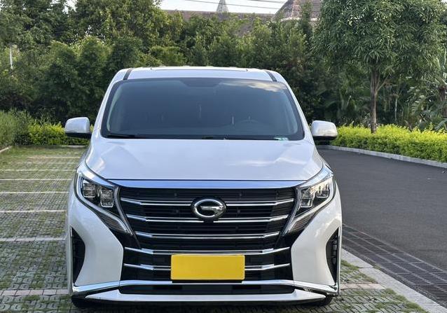 13万传祺M8准新车，家用商务两不误，省7万值不值？