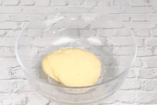 孩子抢着吃的小饼，山药一蒸一烙，20分钟出锅比面包香