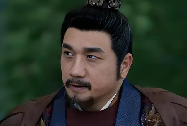 51岁黄觉爆红藏海传，反派演技惊艳众人，妻子导演却更抢眼？