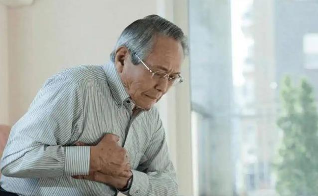 每天1个鸡蛋养身还是伤身？医生揭秘真相，你吃对了吗？