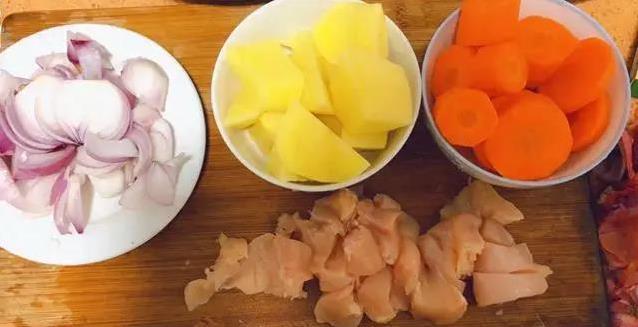30分钟搞定！家常咖喱鸡肉饭，香到邻居敲门？