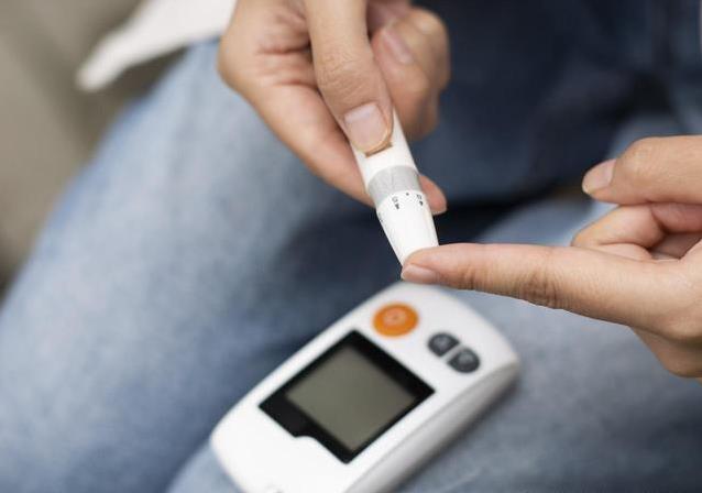 晚上睡觉嘴发干，身体暗藏4大信号，你中了几种？