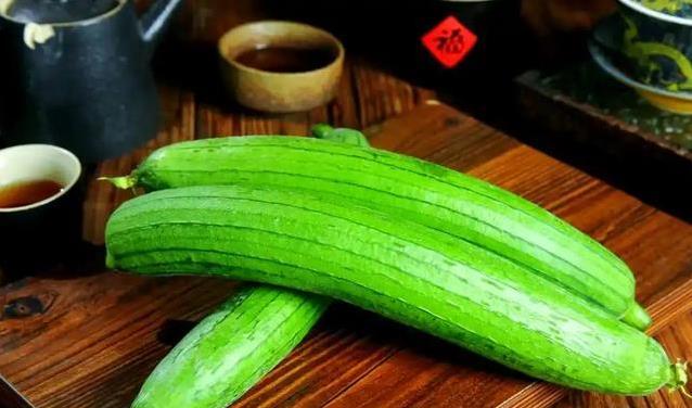 夏天爱吃丝瓜清火，脾胃虚寒却拉肚子，你中招了吗？