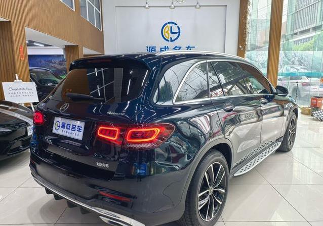 25万捡漏豪华SUV，21年奔驰GLC无事故，值吗？