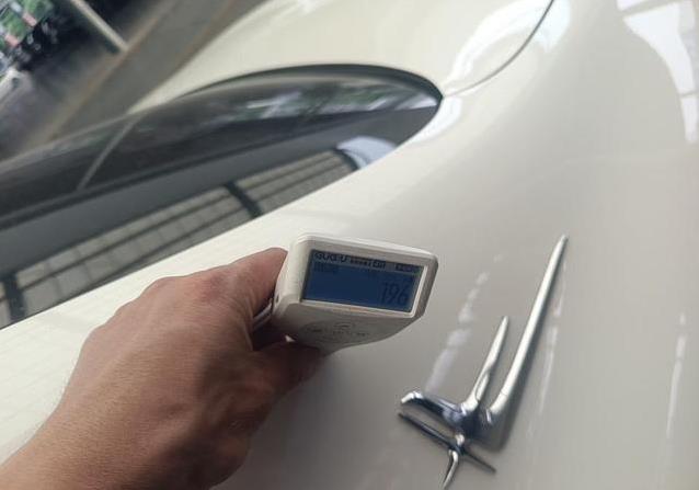 18万买二手奔驰E级，9.9万公里小磕碰多，值不值？