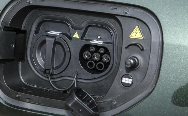 11万买中大型车，油耗仅0.9升，续航1530公里够硬核吗？