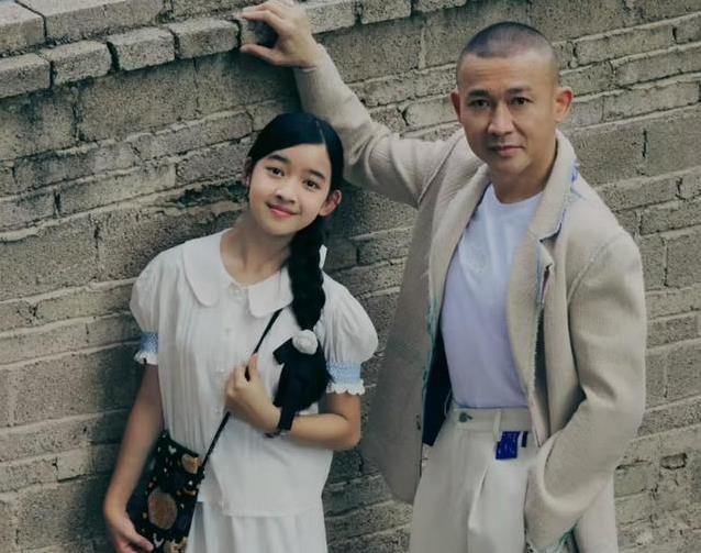 11岁天天拍戏不怯场，聂远开明教育出奇迹，女儿凭啥这么牛？